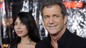 Mel Gibson se již konečně s Oksanou finančně vyrovnal. Ve středu budou řešit opatrovnictví dcery