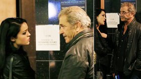 Mel Gibson napadl a poplival fotografku, když se ho snažila vyfotit s mladou přítelkyní!