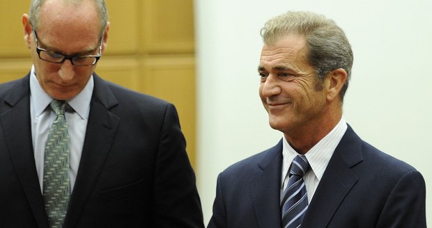 Mel Gibson se u soudu často smál