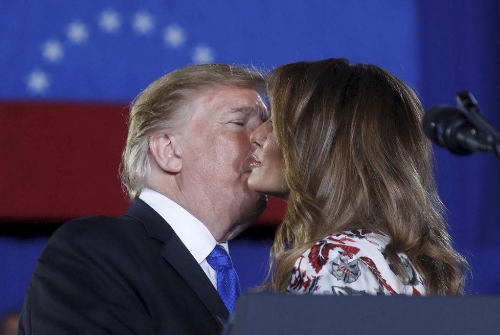 Prezident Donald Trump s manželkou Melanií.