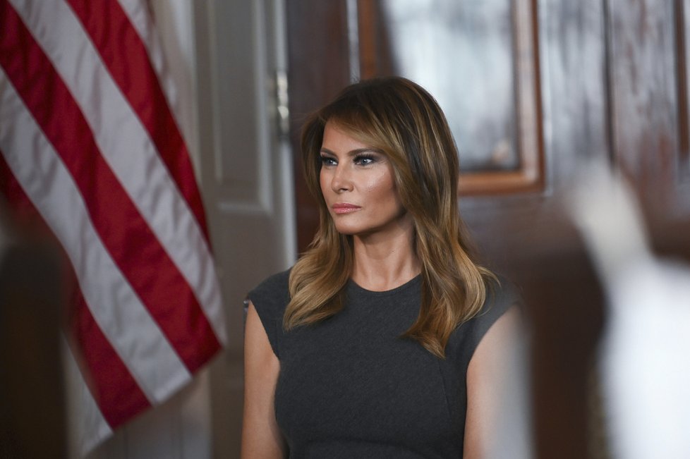 První dáma USA Melania Trumpová se zapojila do boje proti vapování, (9. 10. 2019).