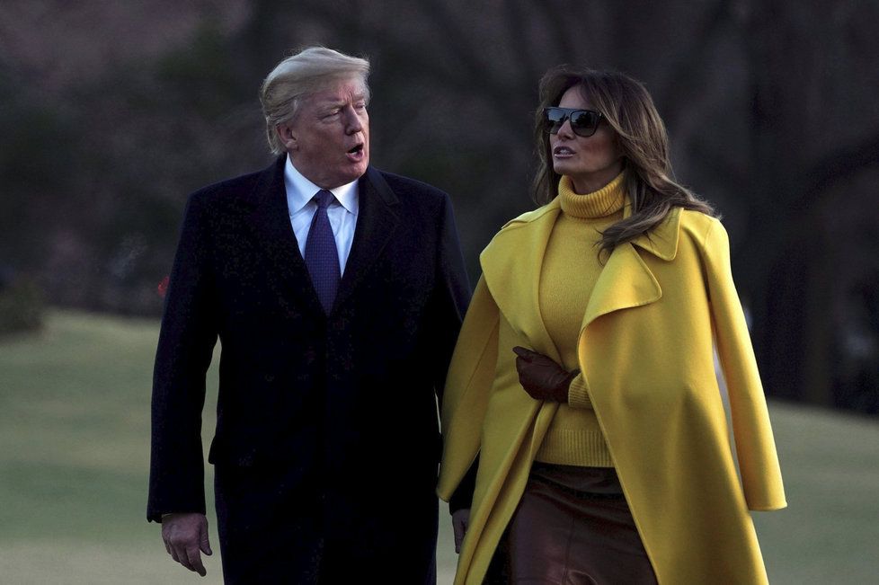 Melania Trumpová vypadá vedle svého manžela Donalda často nespokojeně a smutně