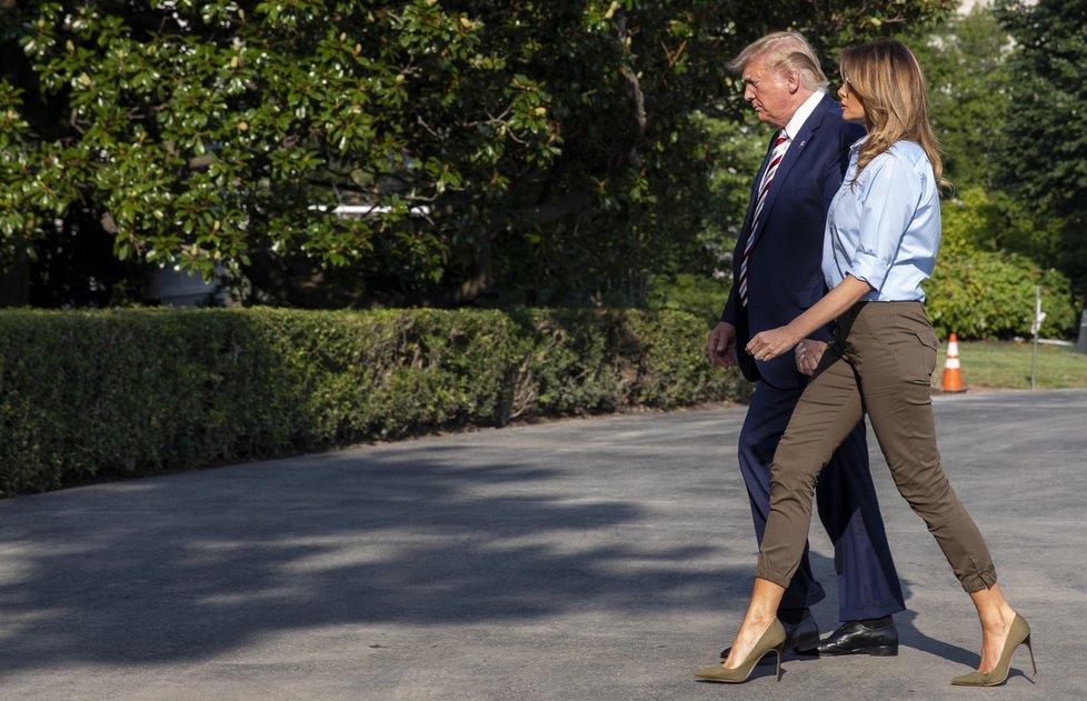 Melanii Trump uvidíte převážně jen v lodičkách.