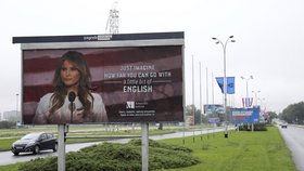 Kvůli Melanii Trumpové v Chorvatsku odstranili billboard, žertoval o její angličtině.