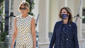 První dáma Spojených států Melania Trumpová dnes odvolila v Palm Beach na Floridě. (3. 11. 2020)