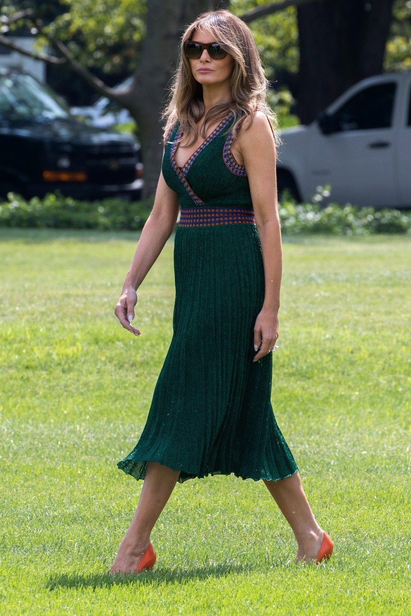 Melania Trump v 