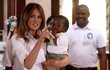 Melania Trumpová v keňském dětském domově.