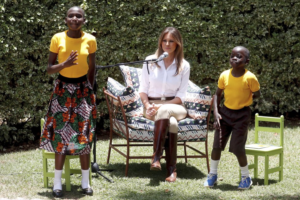 Melania Trumpová v keňském dětském domově.