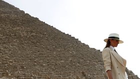 První dáma USA Melania Trumpová během návštěvy Egypta, kde zakončila svou cestu po Africe, (říjen, 2018).
