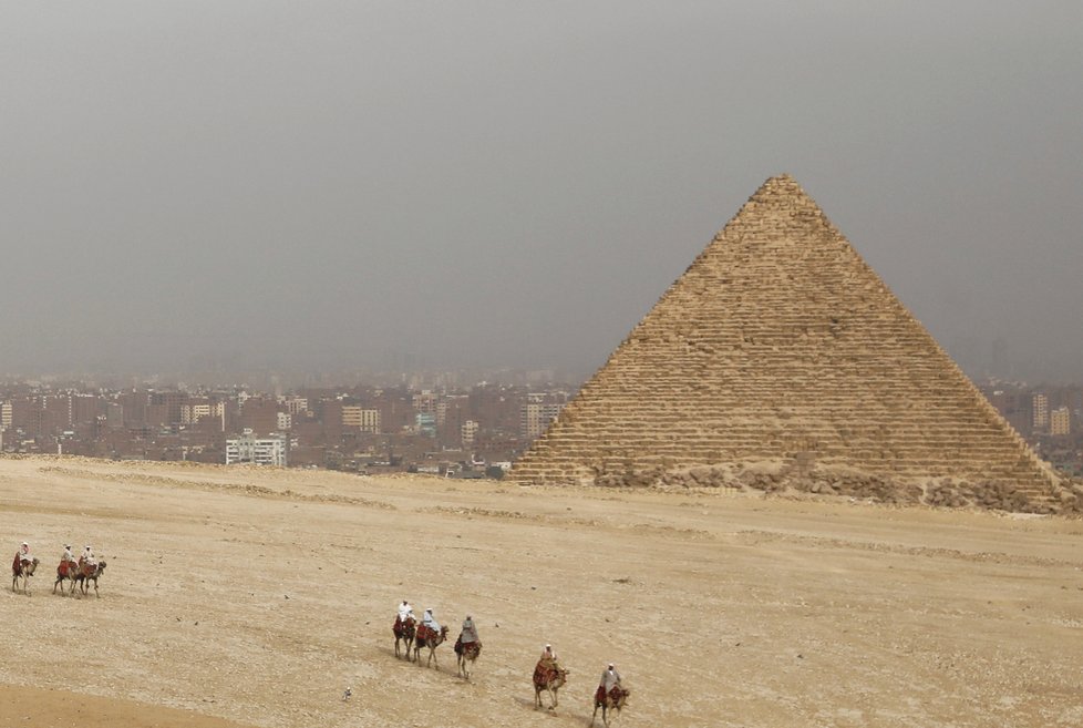 Melania Trumpová během návštěvy Egypta, kde zakončila svou cestu po Africe.