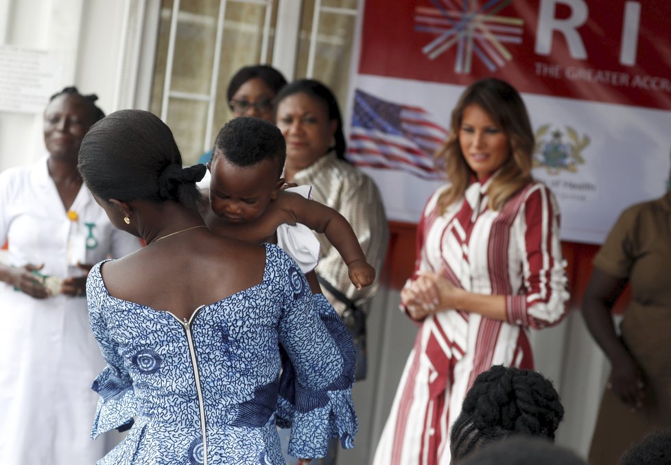 První dáma USA Melania Trumpová zahájila svou první sólo cestu v Ghaně.