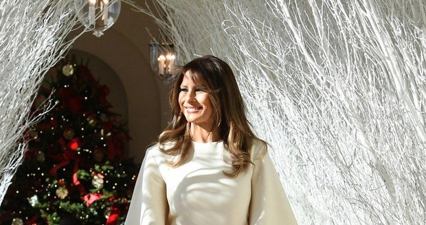 Melania Trump: Dokonalý a vytříbený styl, nebo nevkus a lacinost? 