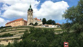 Vydejte se z Mělníka po Máchově stezce a projděte bránou Kokořínska! Čeká vás unikátní příroda a spousta zajímavostí