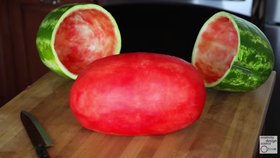 Jak »vykostit« meloun?