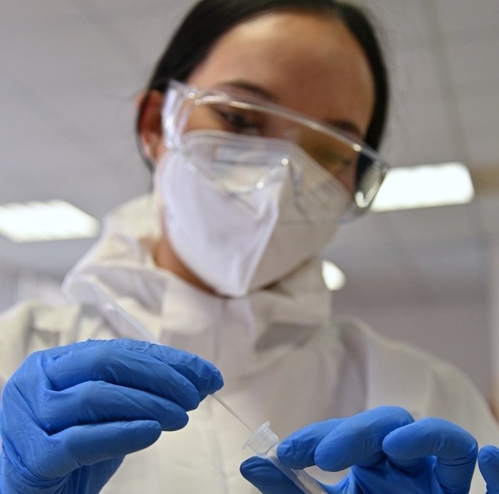 Mendelova univerzita spustila v pondělí jako první vysoká škola v Česku testování metodou PCR ze slin. Jako první je podstoupí zaměstnanci, pak studenti.