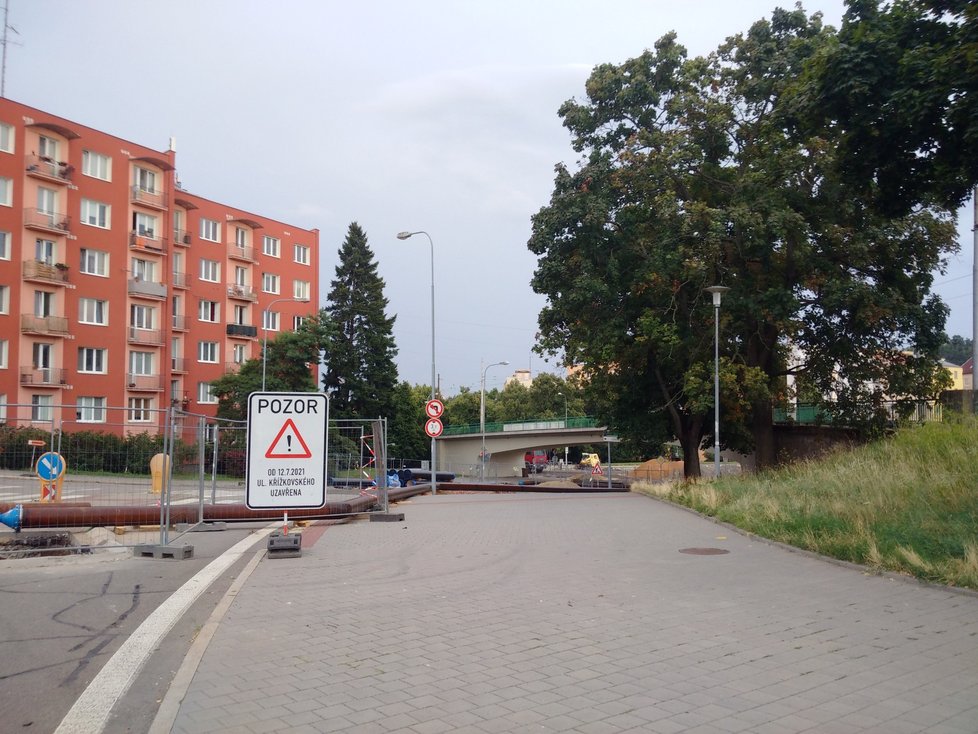 Oprava mostu je součástí rozsáhlé rekonstrukce oblasti Křížkovského, Výstavní a Mendlova náměstí za odhadovanou cenu 155 milionů korun.
