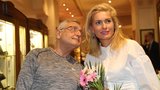 Olga Menzelová slaví 40! Místo velkolepé oslavy tráví čas s těžce nemocným manželem 