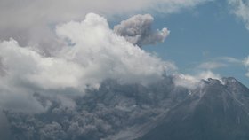 Na indonéském ostrově Jáva vybouchla sopka Merapi (11.3.2023)