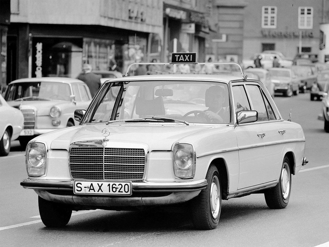 Mercedes-Benz 240d