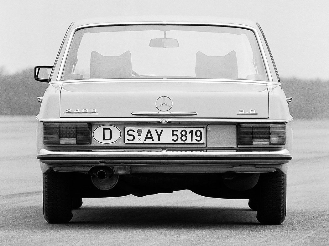 Mercedes-Benz 240d