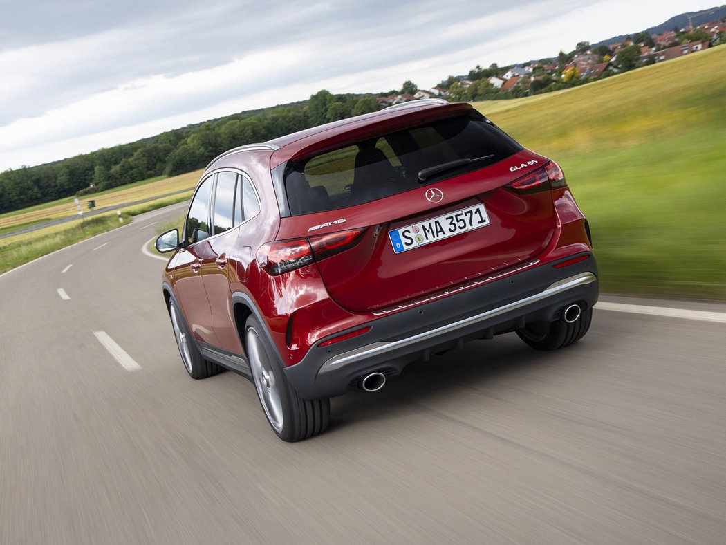 Mercedes-AMG GLA 35 4MATIC