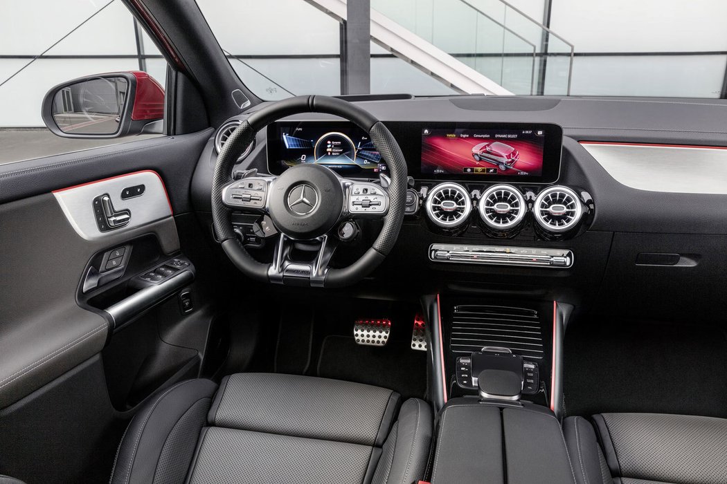 Mercedes-AMG GLA 35 4MATIC