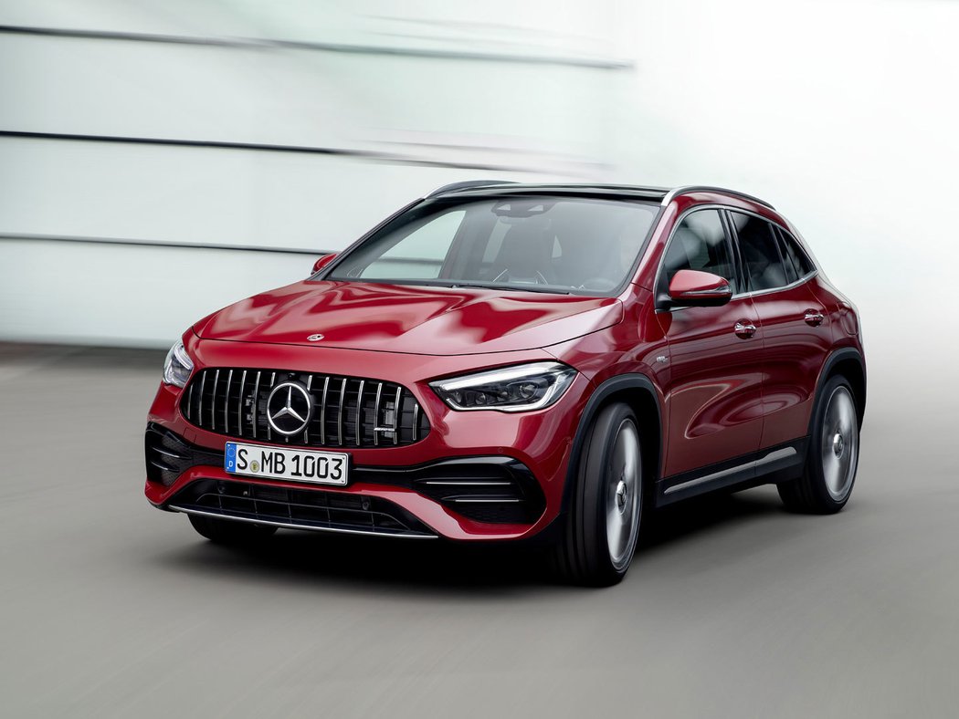 Mercedes-AMG GLA 35 4MATIC