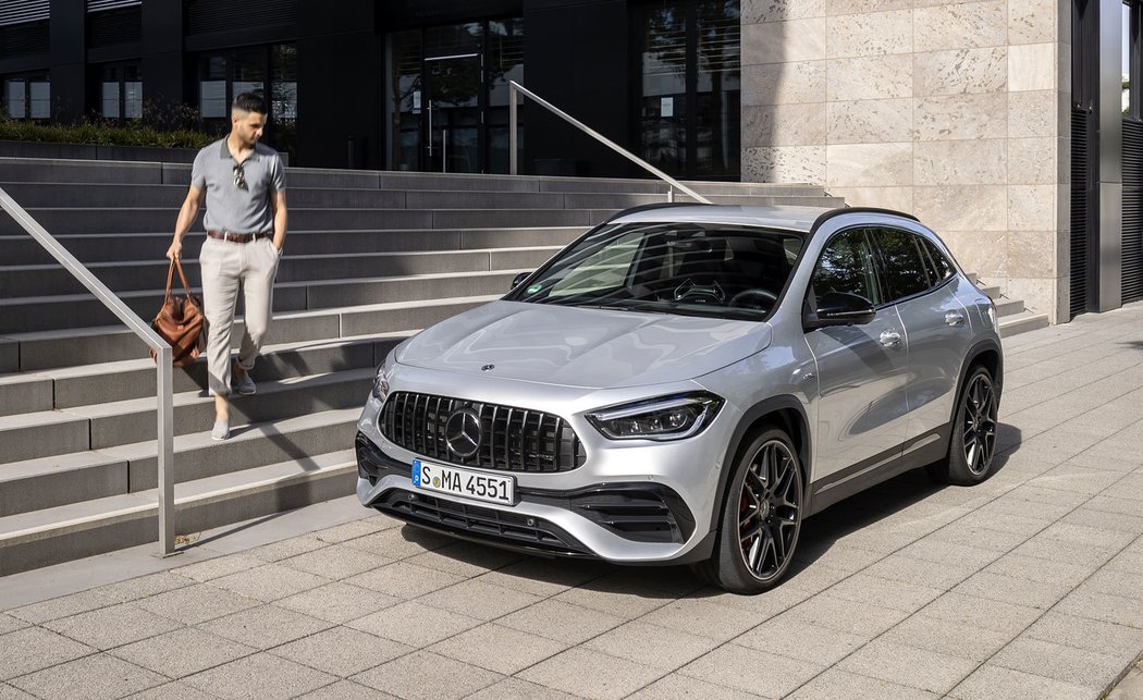 Mercedes-AMG GLA 45 S 4MATIC+