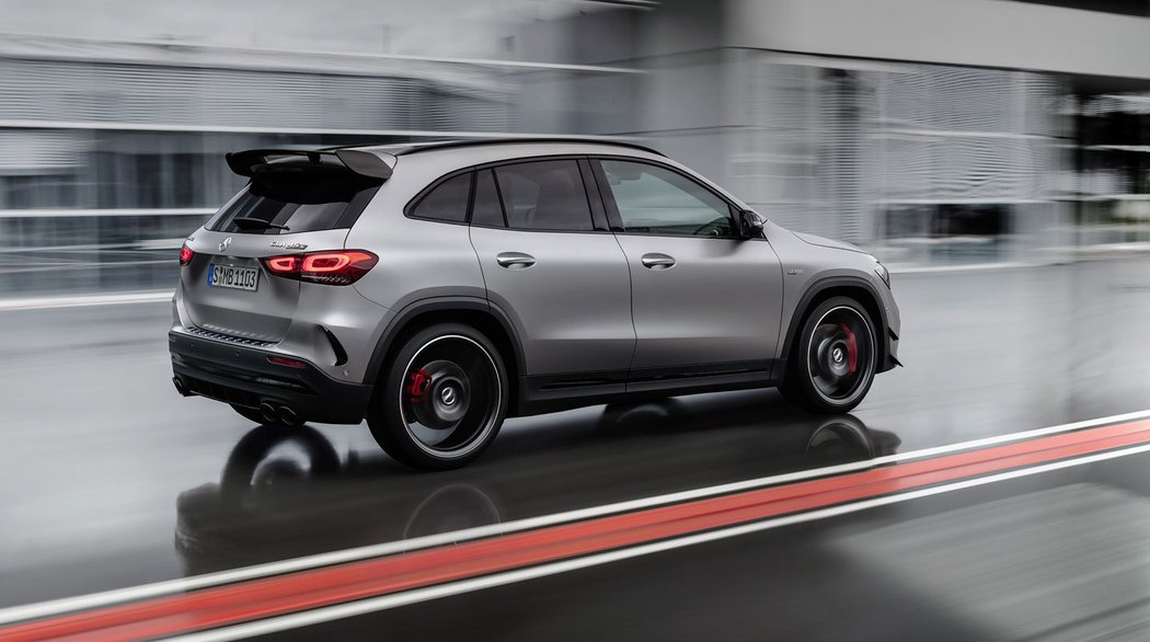 Mercedes-AMG GLA 45 S