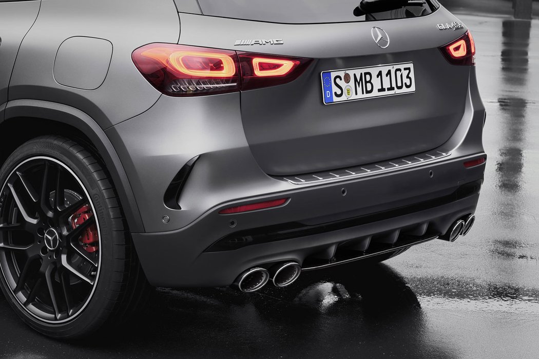 Mercedes-AMG GLA 45 S