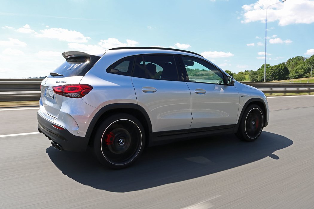 Mercedes-AMG GLA