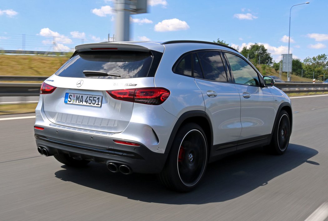 Mercedes-AMG GLA