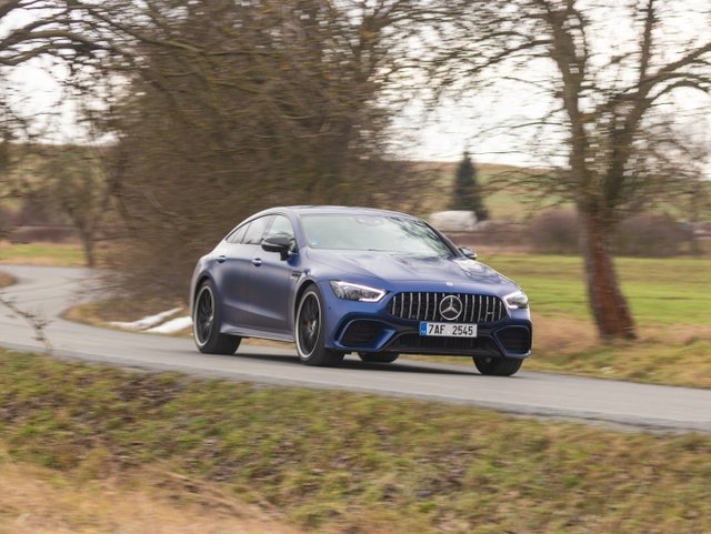 Mercedes-AMG GT 63 S 4Matic+ 4dveřové kupé