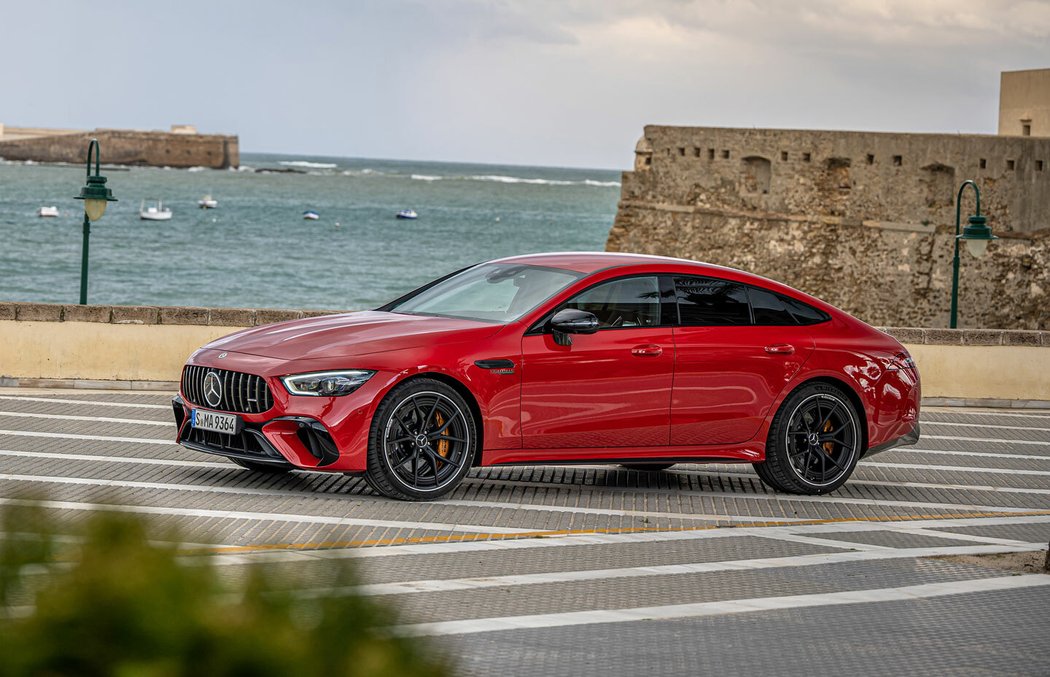 Mercedes-AMG GT 63 S E Performance