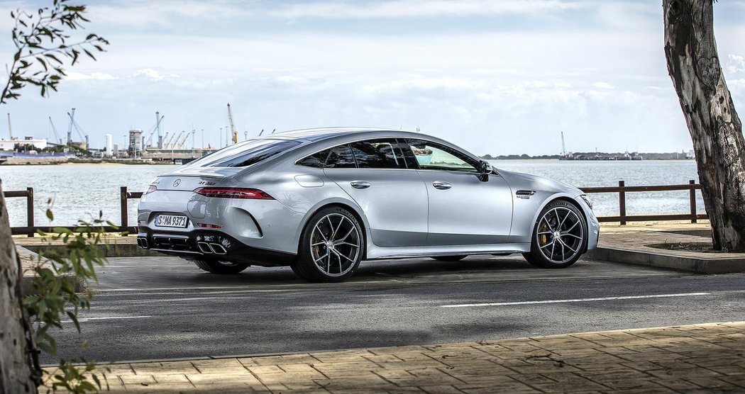 Mercedes-AMG GT 63 S E Performance