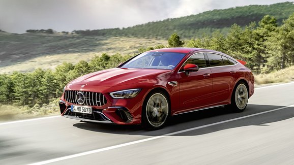 První hybrid od AMG je tu! Mercedes-AMG GT 63 S e Performance láká na 620 kW