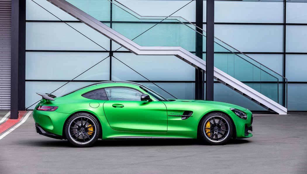 Mercedes-AMG GT R