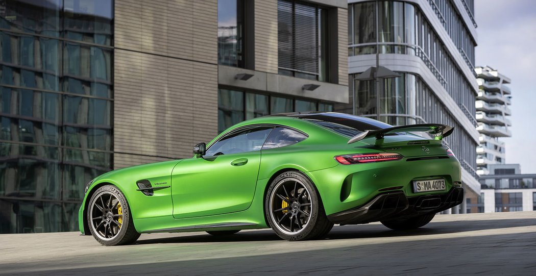 Mercedes-AMG GT R