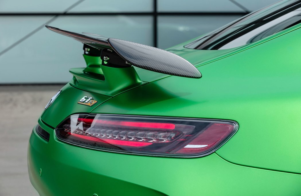 Mercedes-AMG GT R