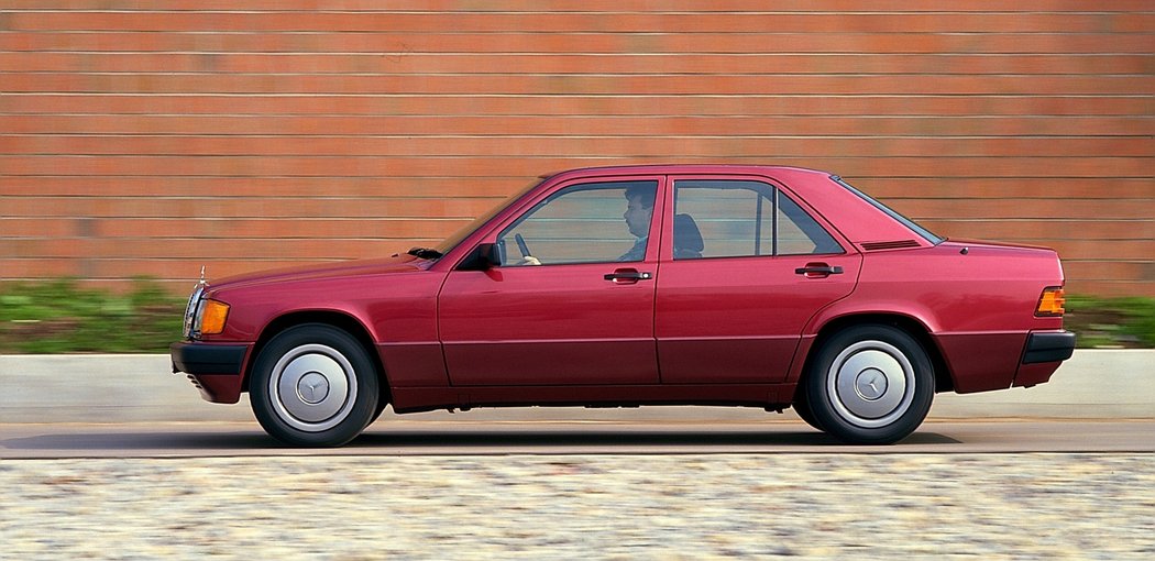 Mercedes-Benz 190 E (1988)