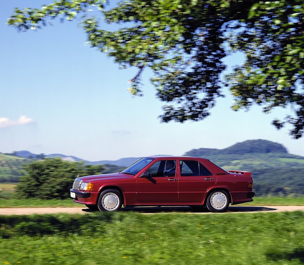 Mercedes-Benz 190 E 2.5-16 (1988)