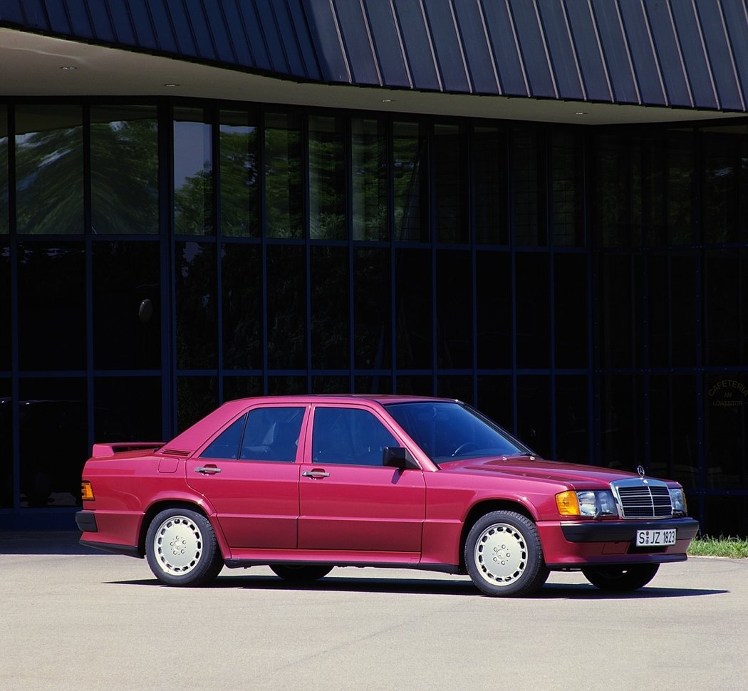 Mercedes-Benz 190 E 2.5-16 (1988)
