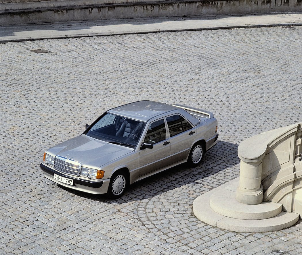 Mercedesu-Benz 190E