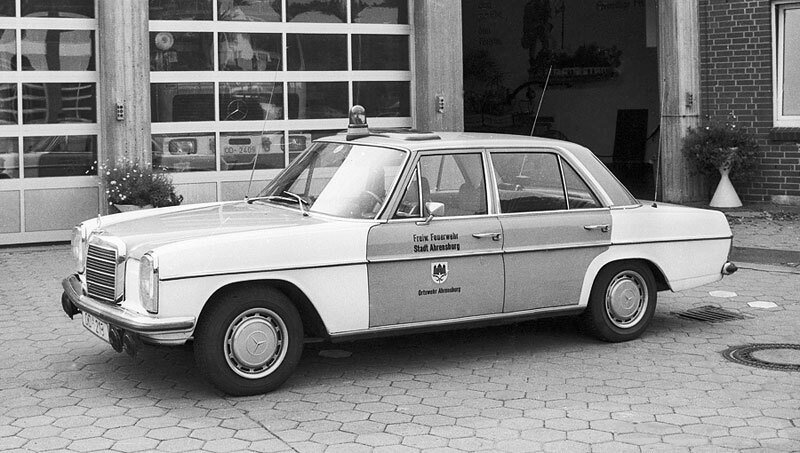 Mercedes-Benz 220 Feuerwehr KdoW (W115) (1967–1973)