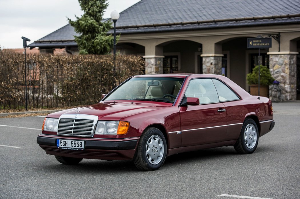 Mercedes-Benz 230 CE