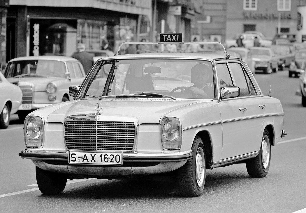 Mercedes-Benz 240 D 3.0 Taxi (W115) (1974–1976)