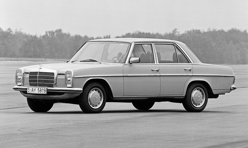 Mercedes-Benz 240 D 3.0 (W115) (1974–1976)