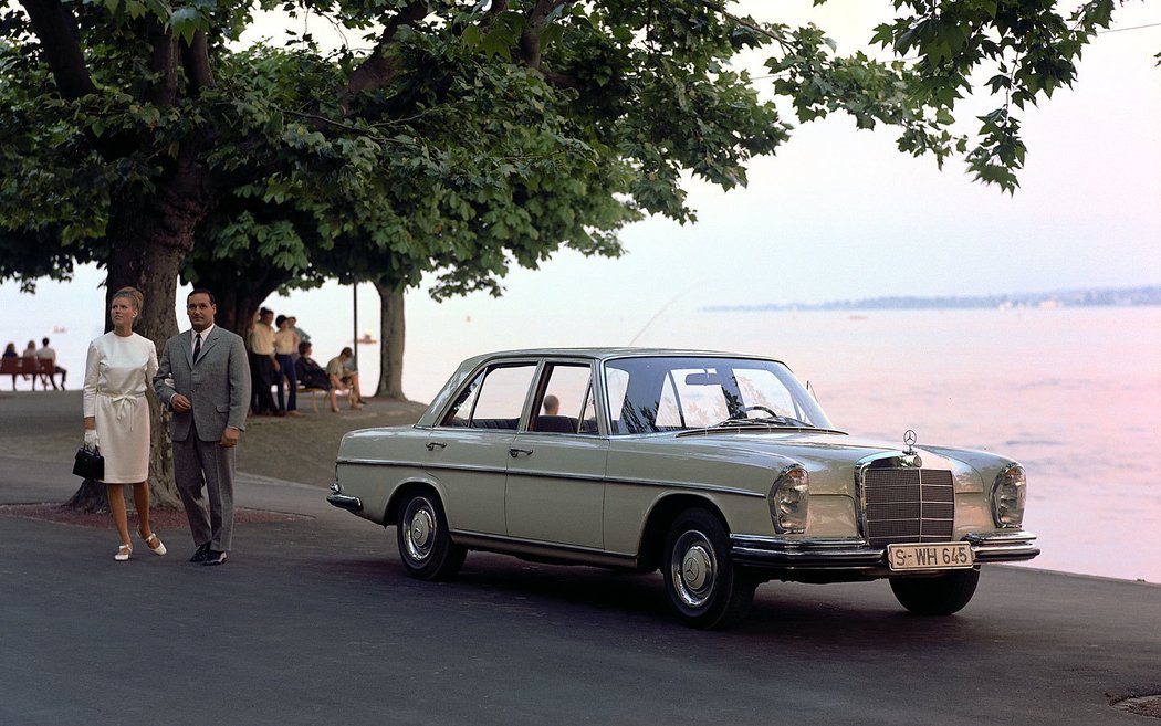 Mercedes-Benz 250 S (W108)