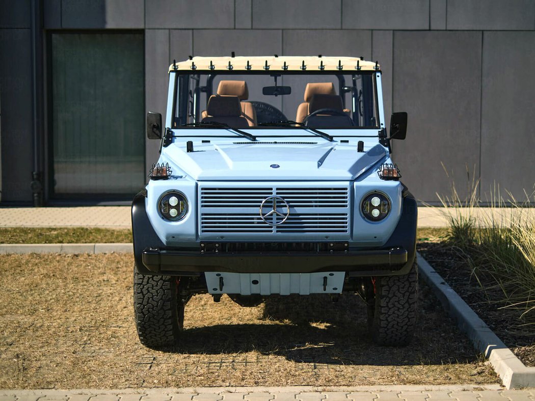 Mercedes-Benz 250GD Wolf