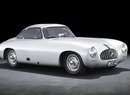 Poválečné sportovní úspěchy vozů Mercedes-Benz zahájil v roce 1952 typ 300 SL W194.